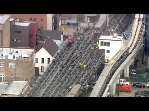 Chaotic commute in Chicago after train signal falls on CTA tracks | ABC7 Chicago